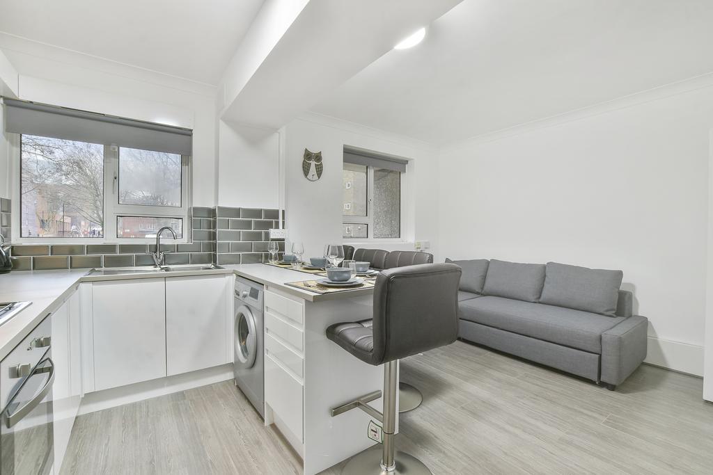 Sachin'S 2 Bedrooms Apartment ลอนดอน ภายนอก รูปภาพ